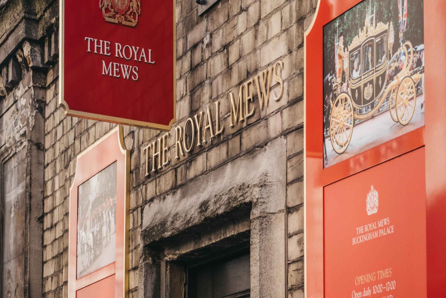 Royal London Private Tour with Skip-the-line Queen’s Gallery