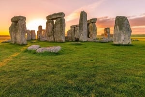 Tour privato del Castello Reale di Windsor e di Stonehenge con pass