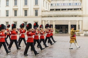 Westminster Abbeyn kierros, vahdinvaihto ja Buckinghamin palatsi