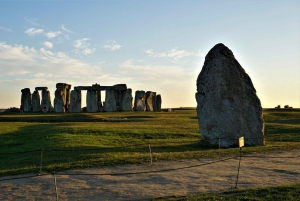 Southampton: Cruise Transfer to London via Stonehenge