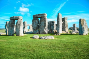 Stonehenge & Bath: Full-Day Coach Tour from London
