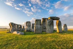 Stonehenge, Bath & Stratford Tour (1 overnachting in The Cotsowlds)