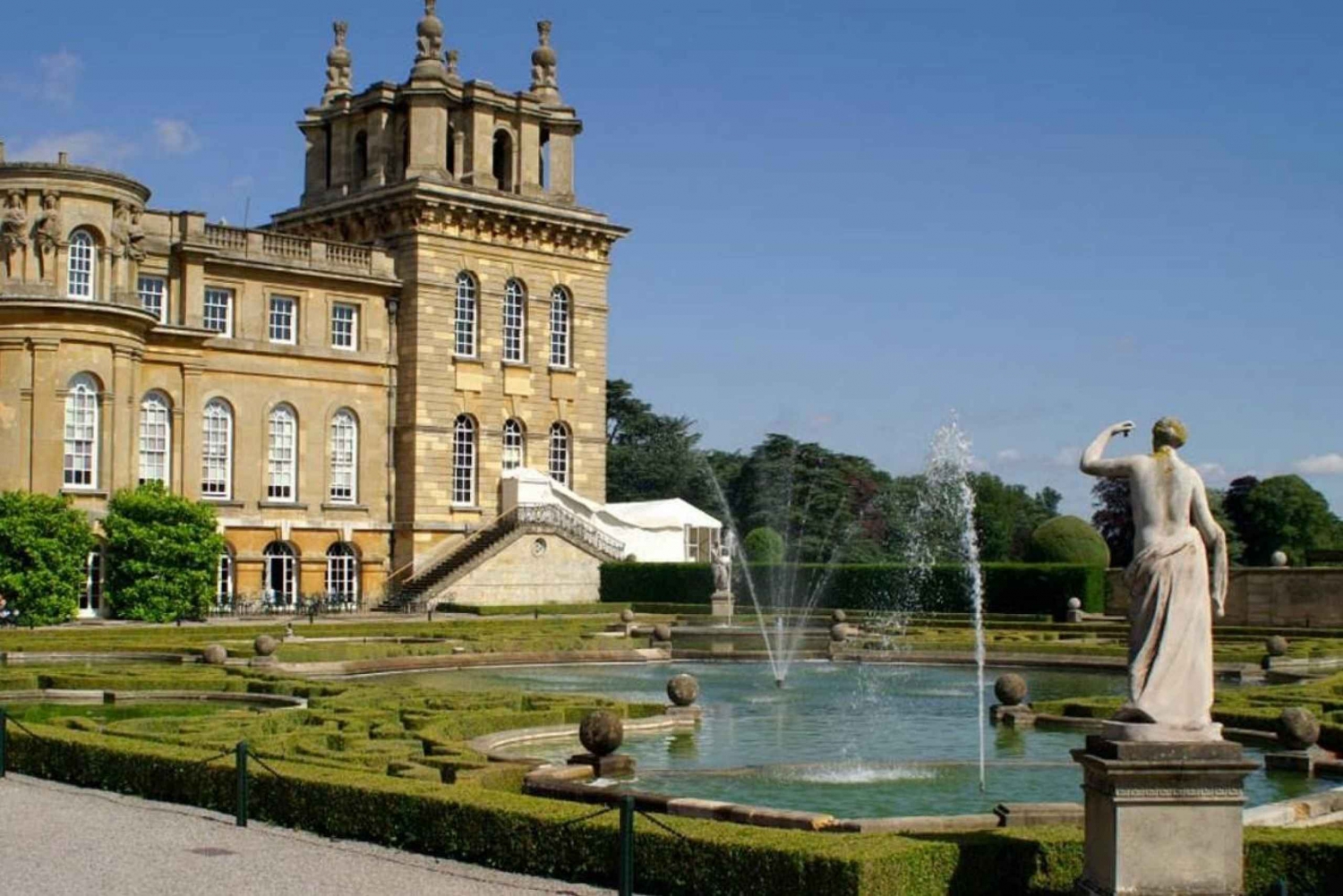 The Cotswolds and Blenheim Palace with Optional Pub Lunch