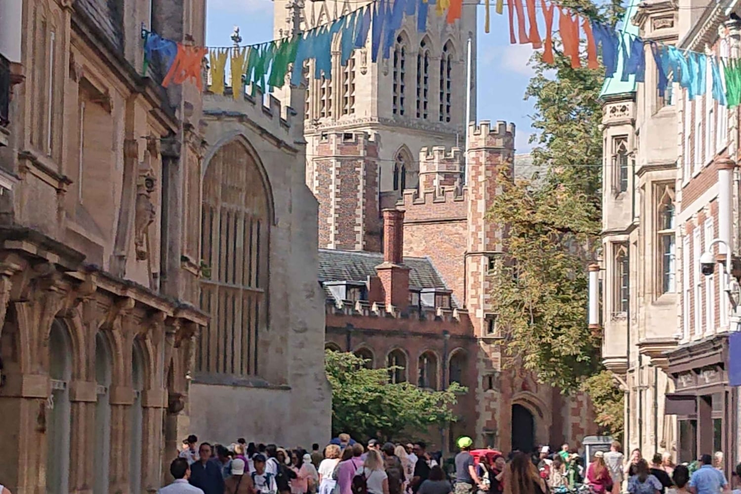 Die unterhaltsamste Tour durch Cambridge – von einem Ex-Studenten!