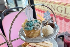 Londra: tour natalizio in bus con tè pomeridiano a tema Snowman