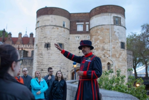 Tower of London efter stängning med Beefeater & Keys Ceremony