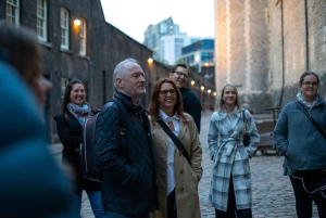 Tower of London efter stängning med Beefeater & Keys Ceremony
