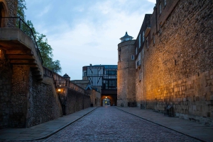 Tower of London efter stängning med Beefeater & Keys Ceremony
