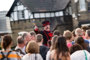 Tower of London: Beefeaters: Avajaisseremonia, kruununjalokivet & Beefeaters