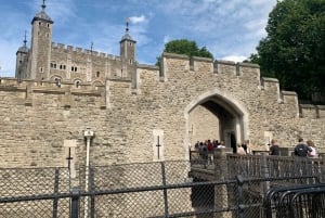 Tower of London: Åbningsceremoni, kronjuveler og Beefeaters
