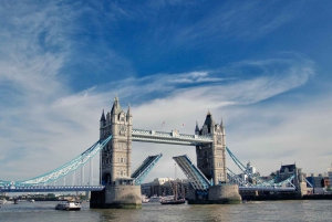 Tower of London, Tower Bridge ja St. Katharine Docks -kierros