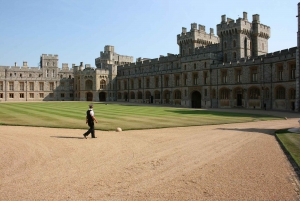 Windsor Stonehenge Bath Private Tour from London with Passes