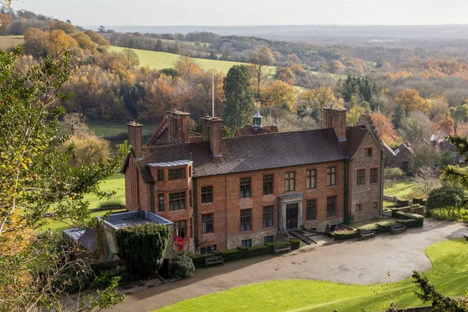 Winston Churchill's Family Home With Private Transportation