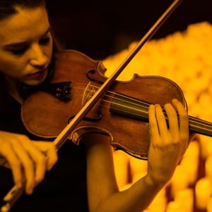 Kynttilävalot: Ed Sheeran Tapaa Coldplay