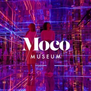 Museu Moco Londres + Cocktail ou Chá da Tarde no Hotel Cumberland