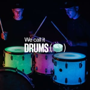 Lo chiamiamo Tamburi: Colonne Sonore di Film in uno Spettacolo di Percussione LED