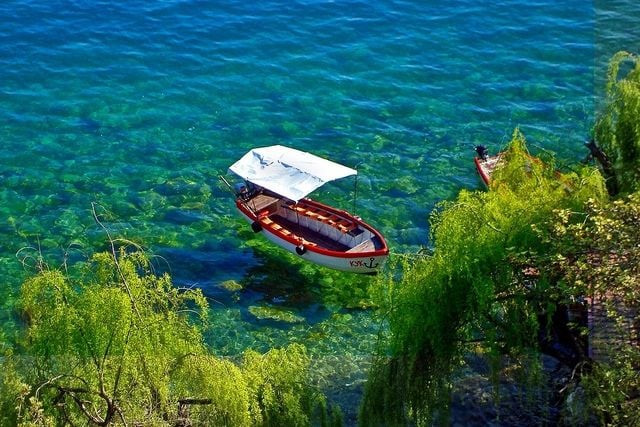 Boat at Ohrid Lake (photo by: I.Nikolovski Â©)