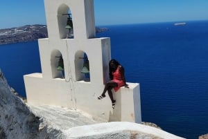 Santorini: Full day private tour with a local guide