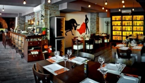 Azafran Bar-Restaurant Español
