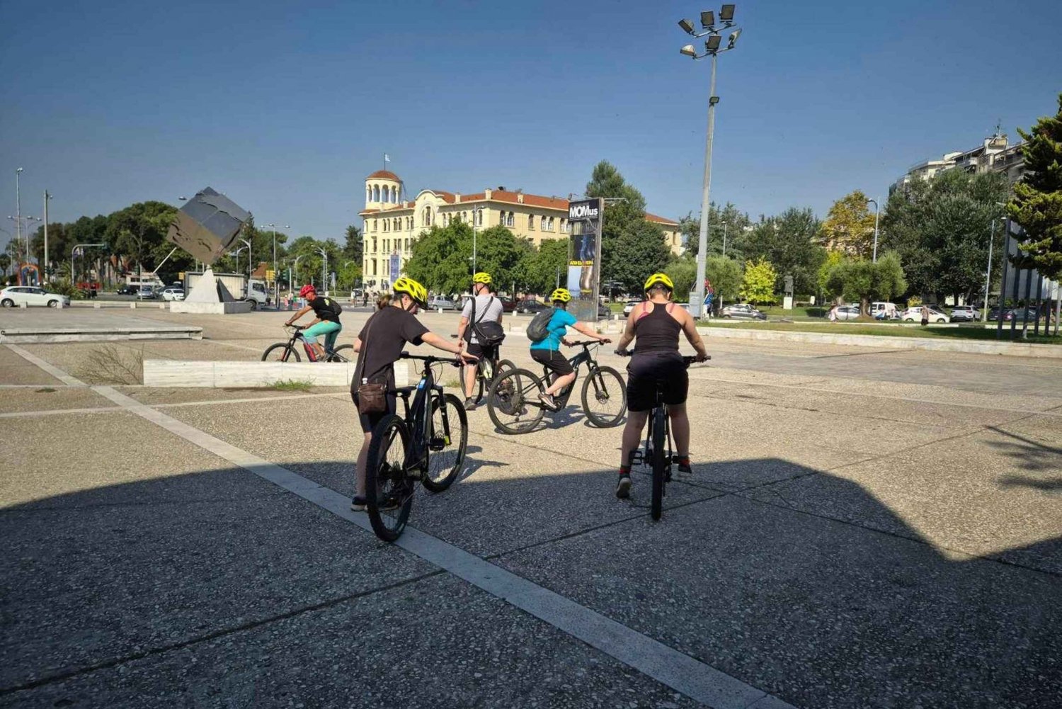 E-BIKES URBAN TRAILS THESSALONIKI