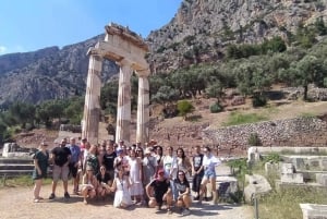 From Athens: Delphi Day Trip with Multilingual Audioguide