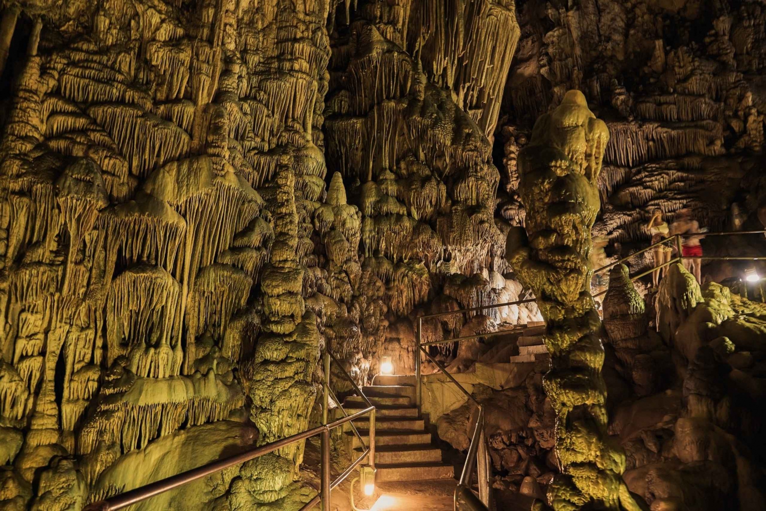 Desde Heraklion: Excursión a la Meseta de Lassithi y la Cueva de Zeus