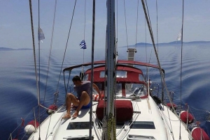 Au départ de Kassandra : Croisière privée d'une demi-journée sur la plage de Halkidiki