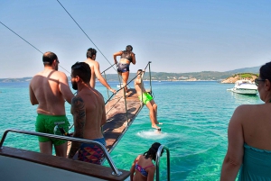 From Ouranoupolis: Two Islands Cruise with Lunch on Board