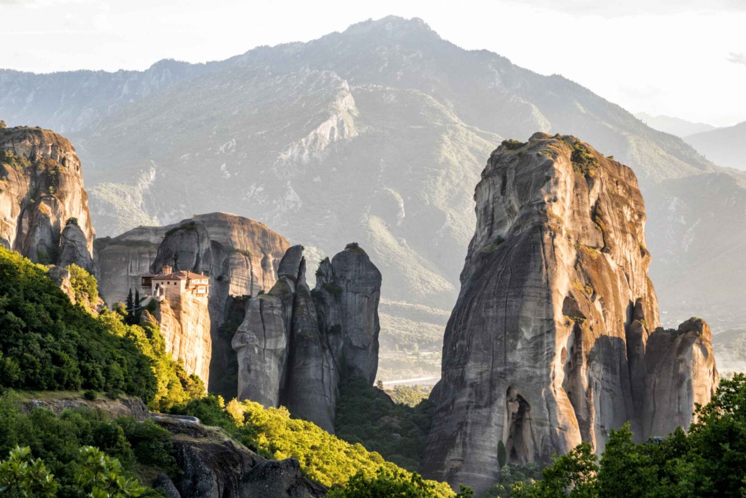 Thessaloniki: 2-Day Rail Trip to Meteora with Overnight Stay