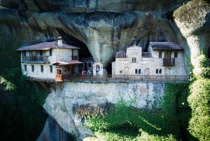 From Thessaloniki: 3 Days in Meteora including Tours & Hotel