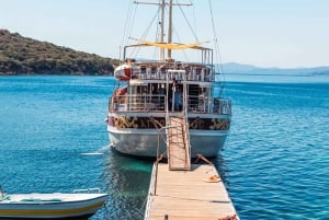 From Thesssaloniki: Mount Athos and Ammouliani Fun Cruise