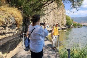 'Lake Ohrid: Monastery, Museum, and City Private Tour'