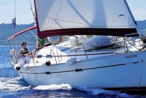 Halkidiki: 7 Hours Private Cruise with Sailing Boat