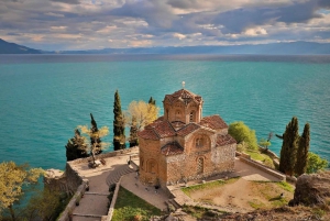 Kosovo, Albania & N. Macedonia tour in 2 days from Skopje