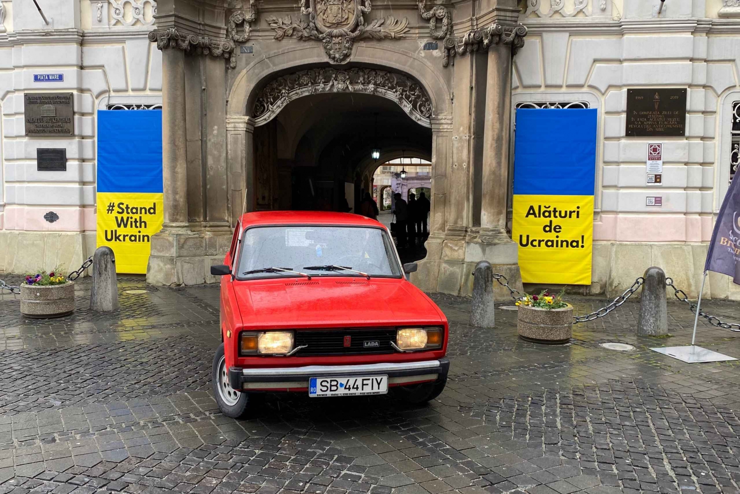 Medias: Private Tour in Vintage Car with Fortified Churches