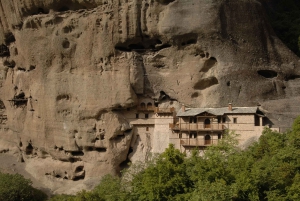 Meteora: Full-Day Rail Tour From Thessaloniki