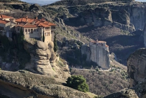 Meteora: 1 Day Trip by Train from Thessaloniki -Local Agency