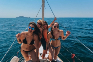 Nikiti: Halkidiki Private Sailing Yacht Cruise with Open Bar