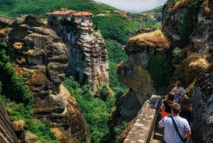 Private Meteora Monasteries Tour from Thessaloniki!