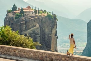 Private Meteora Monasteries Tour from Thessaloniki!