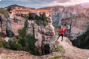 Private Meteora Monasteries Tour from Thessaloniki!