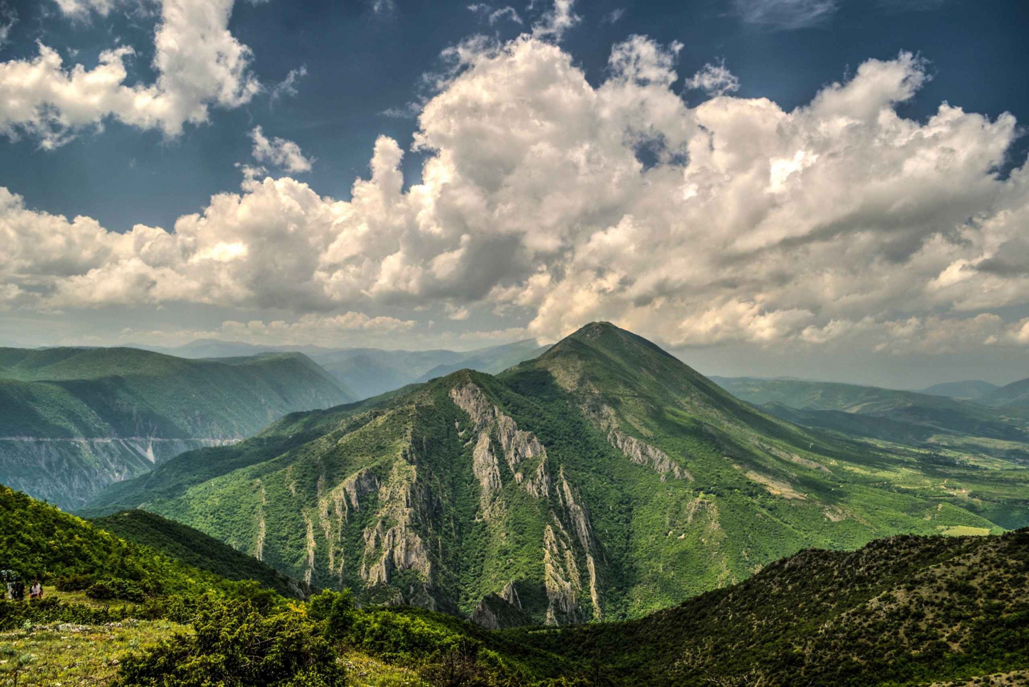 Skopje dall'alto: Un'esperienza dalle montagne