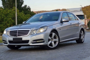 Skopje: Private Transfer to Belgrade with City Tour of Nis