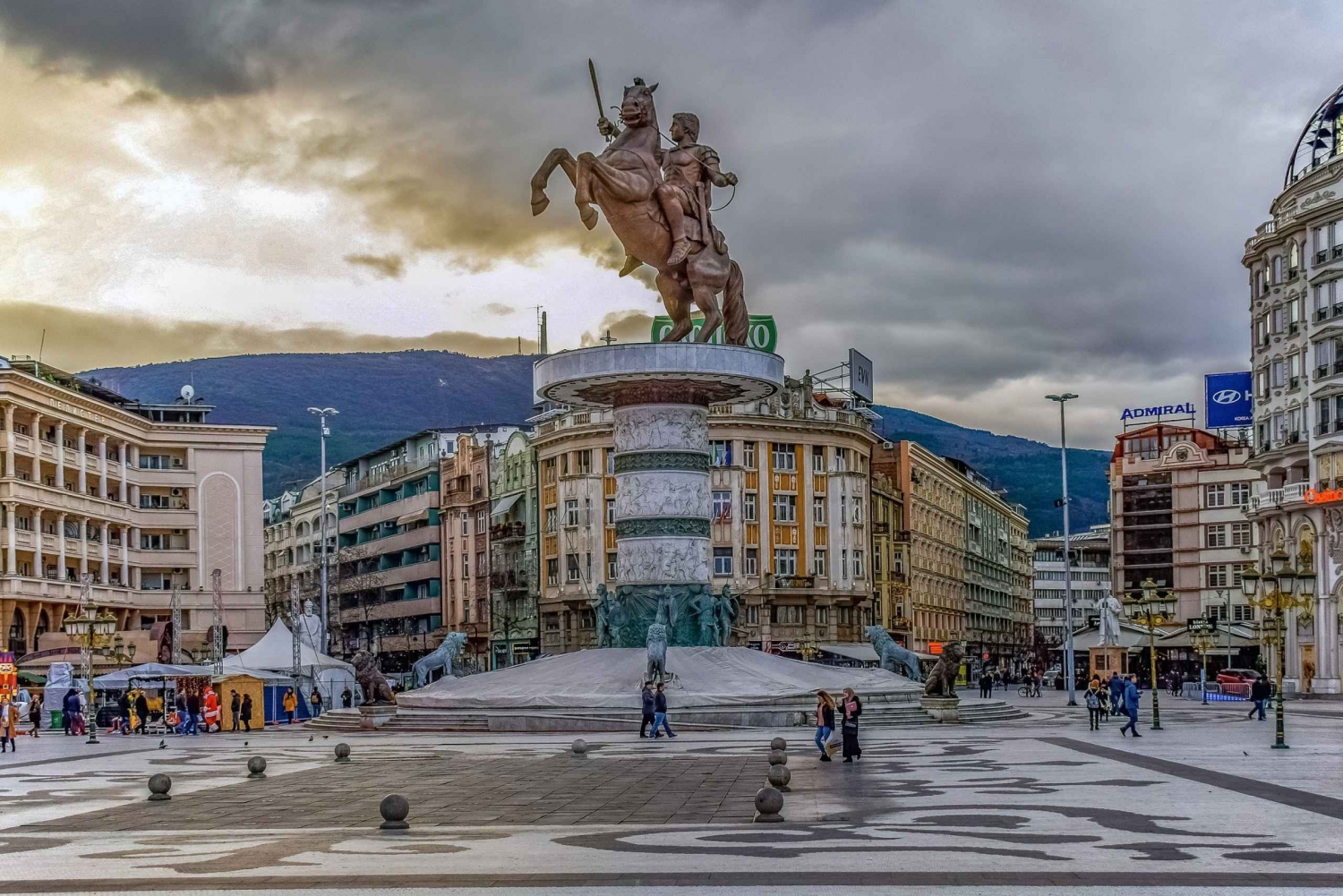 Skopje: excursão particular a pé por pontos turísticos históricos