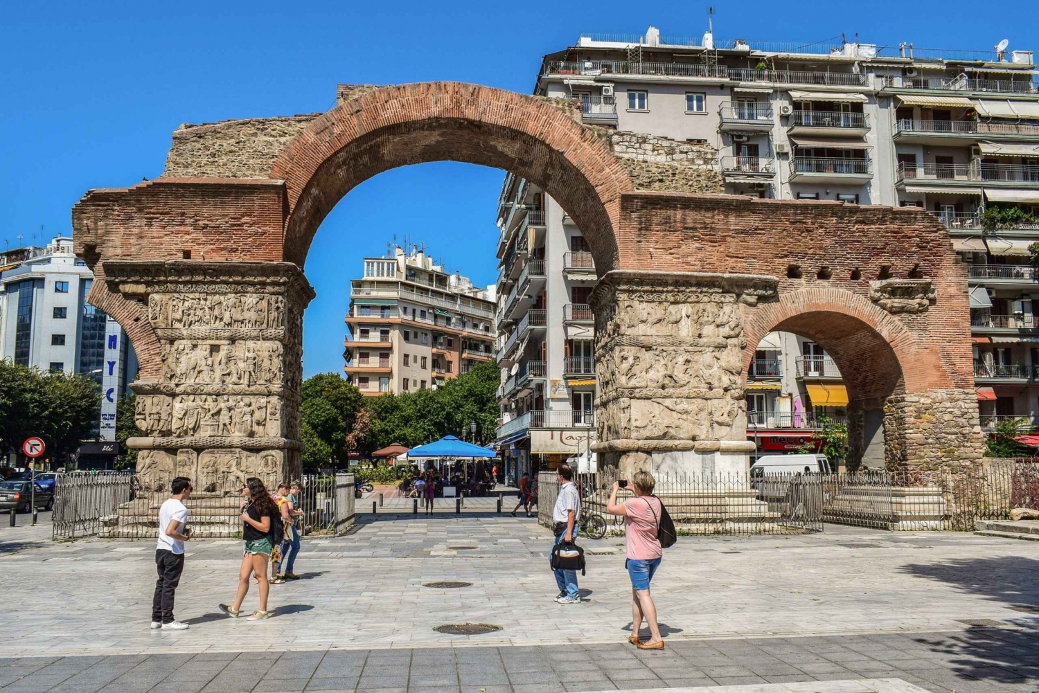 Thessaloniki City Tour and Archaeological Museum