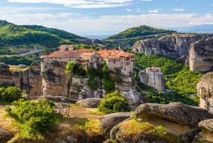 Thessaloniki: Meteora Day Tour by Train with Optional Lunch