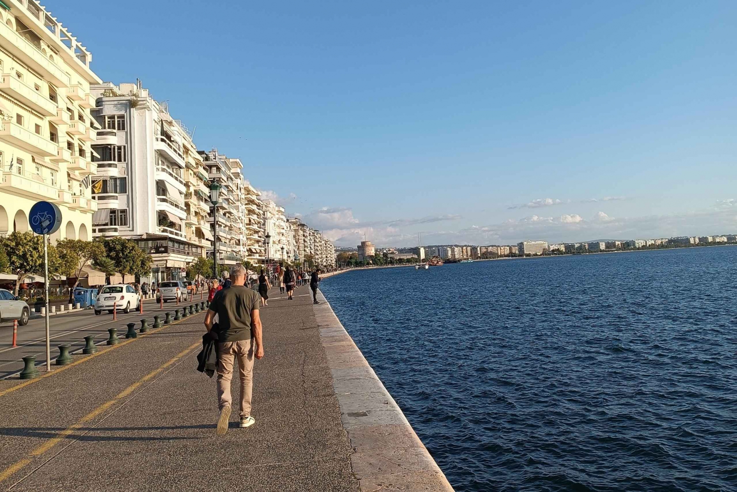 Thessaloniki : Private Welcome Walking Tour with a local