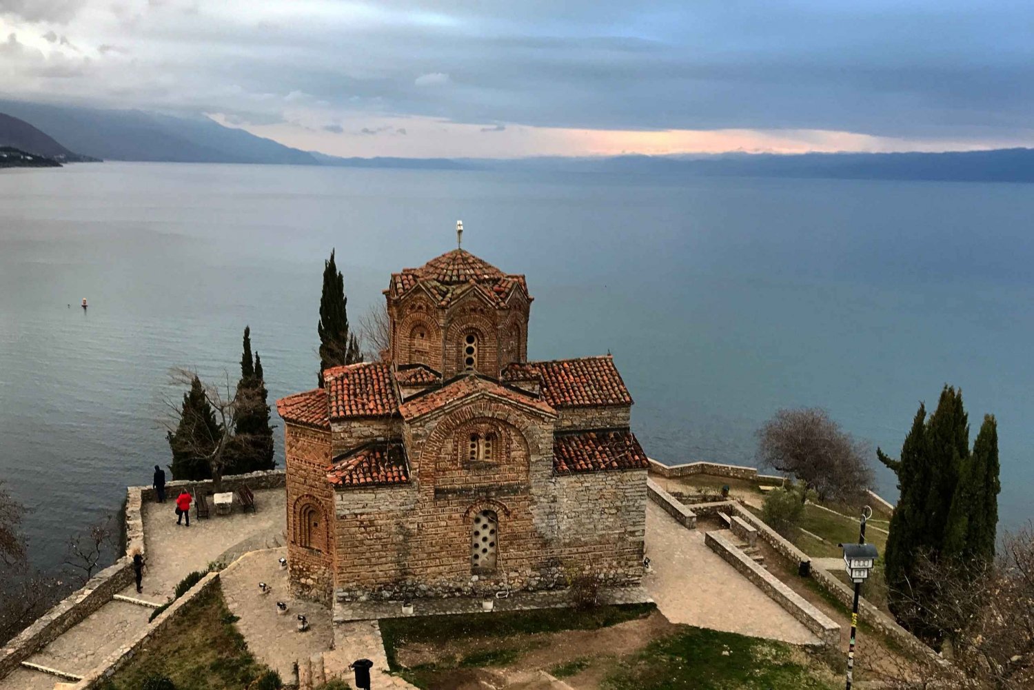 Tirana: Lake and Town Ohrid Day Trip in Macedonia