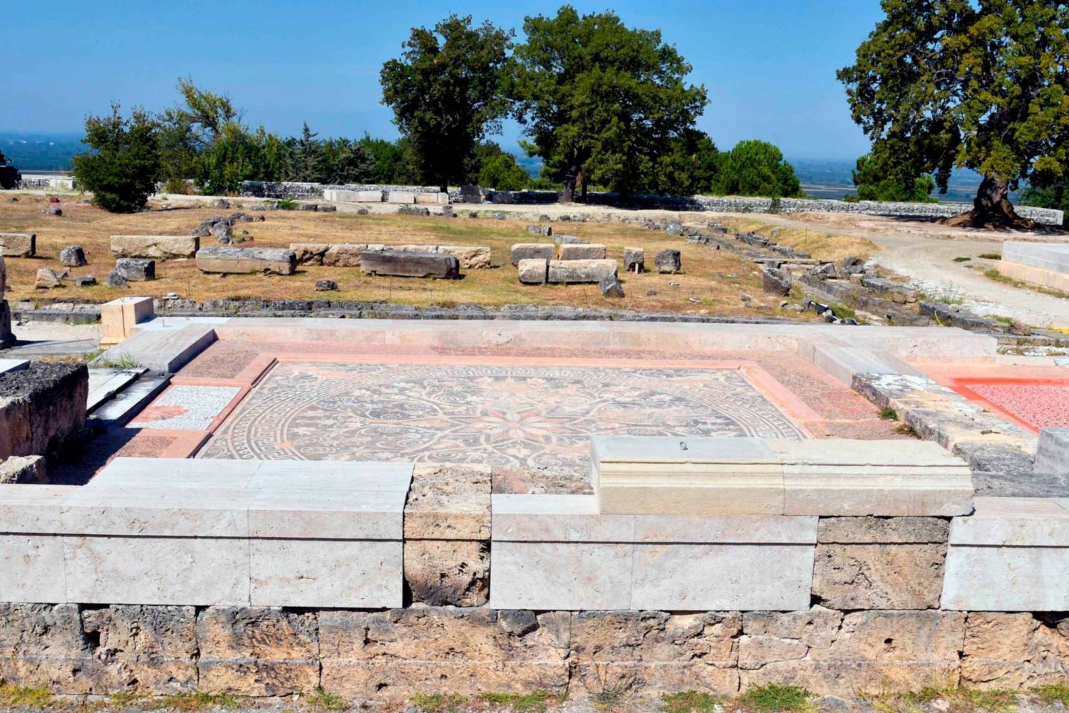 Vergina: Polycentric Museum & Royal Graves Tickets w/ Audio