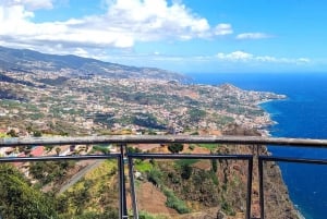 Cabo Girão: Immersive Private Tour 3h (Cabriolet Jeep)